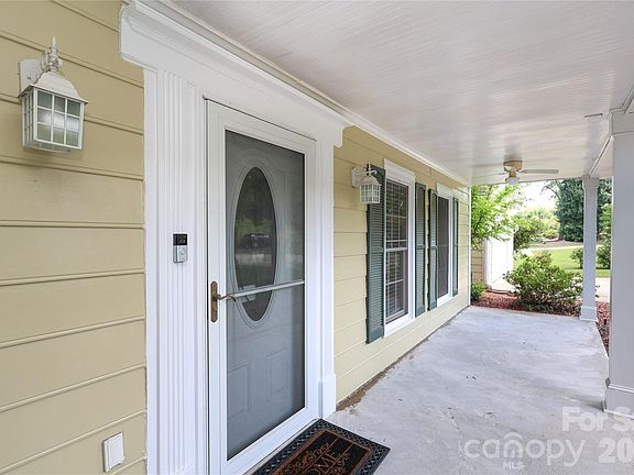2nd image of 2248 Lawton Bluff Rd