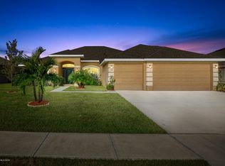 302 Paquita Cir SW, Palm Bay, FL 32908