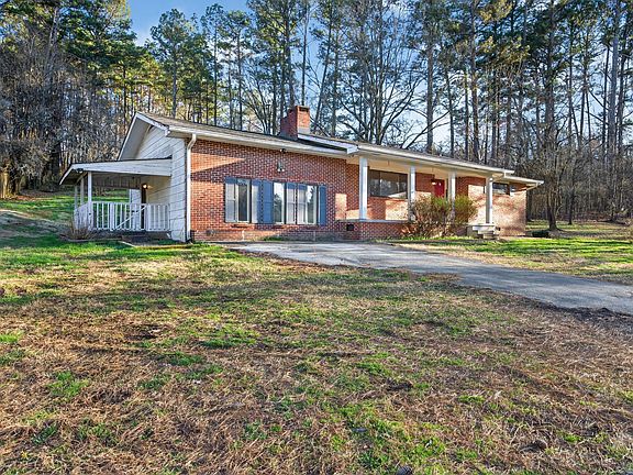 4th image of 1320 Graysville Rd