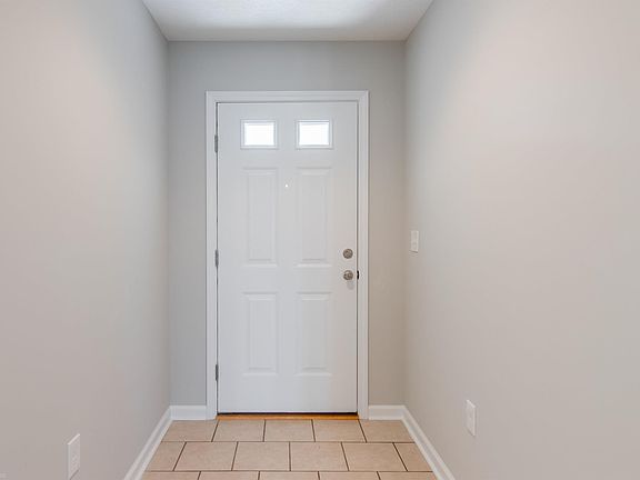 2nd image of 2130 Giles Dr SE