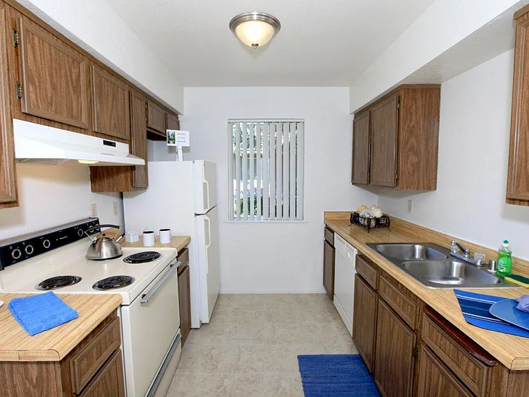 Welcome Home to The Villa Apartments! — Photo 48