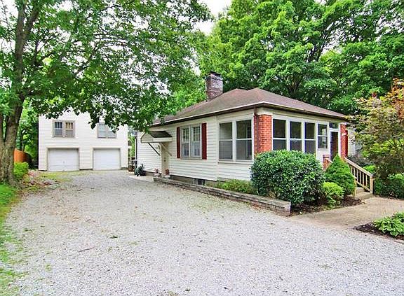 5th image of 2753 Adeline Ave