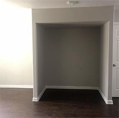 5th image of 800 Benge Dr APT 21
