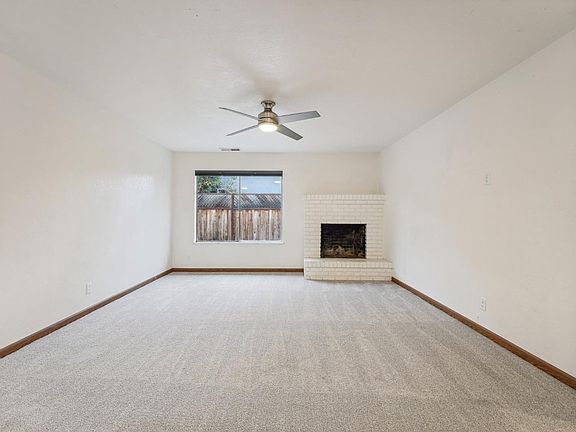 3rd image of 1360 Prentice Drive
