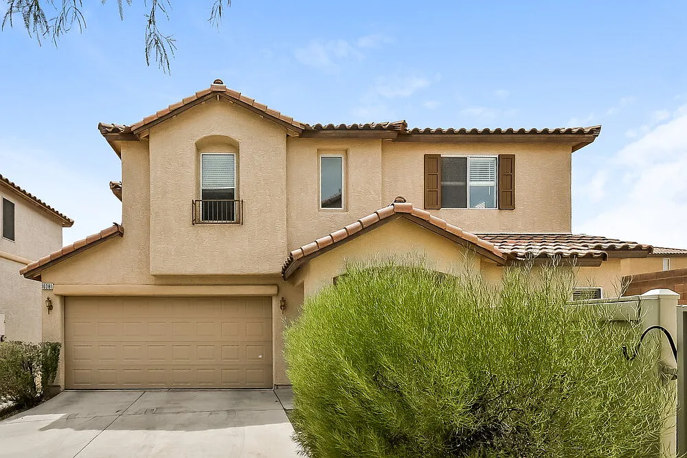 3 bed, 2.5 bath, 1358 sqft, $2,860 — Photo 1