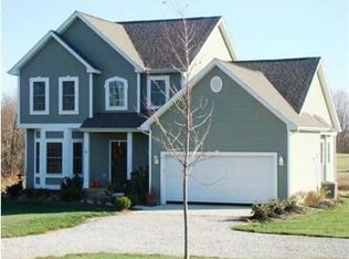 8212 Lock Rd, Centerburg, OH 43011