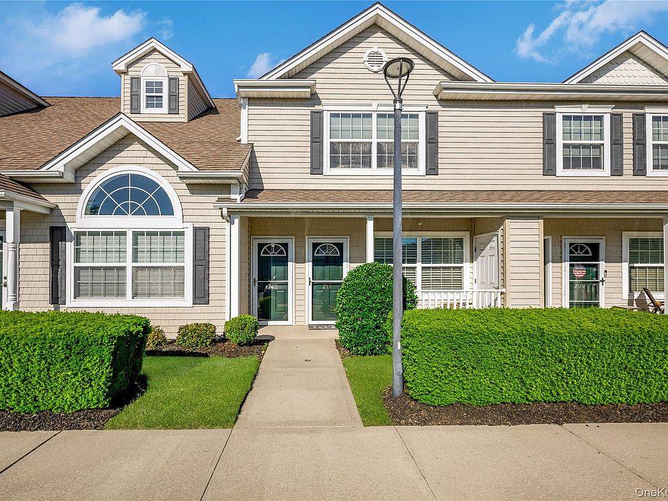 1st image of 212 Willow Lane