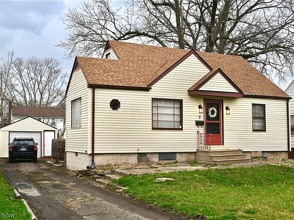 1st image of 598 Oak Knoll Ave SE