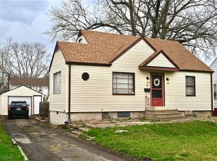 598 Oak Knoll Ave SE, Warren, OH