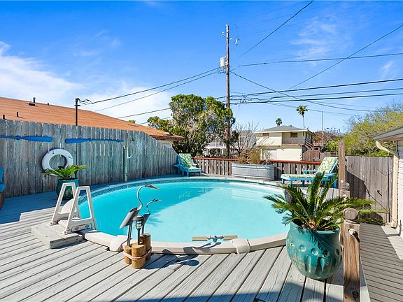 4th image of 3211 Laguna Shores Rd