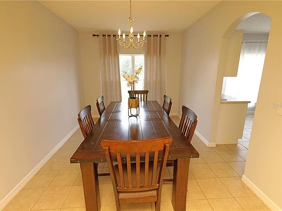 5th image of 1901 Escambia Ln