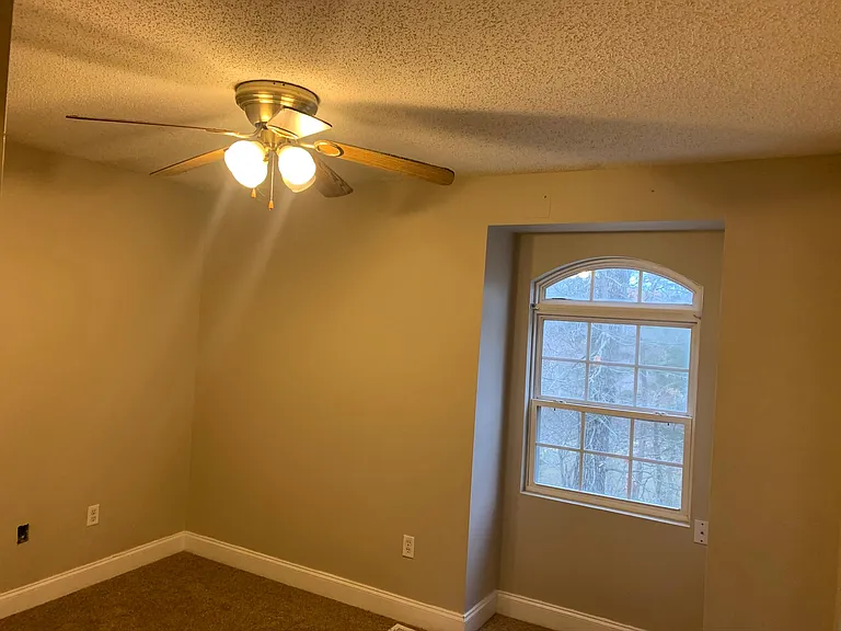 340 Fountain Way #1 — Photo 11