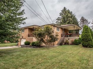 104 Sir Richard Dr, Irwin, PA