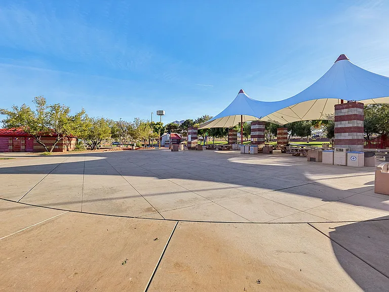Neighborhood Park (Mission Hills)