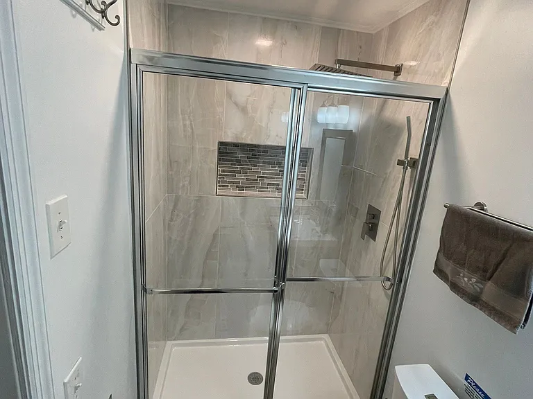 230 SW 65th Way — Photo 10