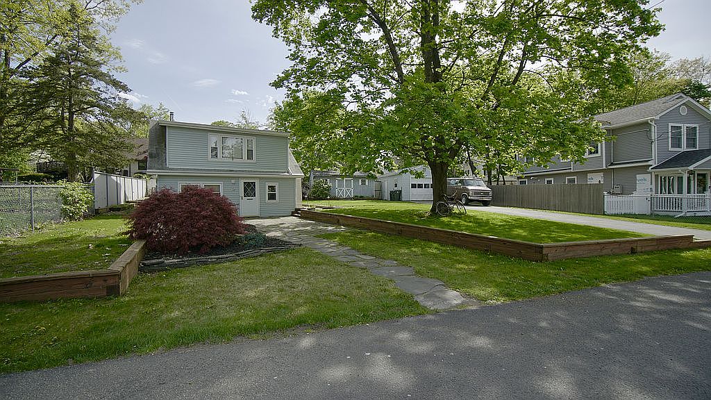 15 Lake Dr, Greenwood Lake, NY 10925 Zillow