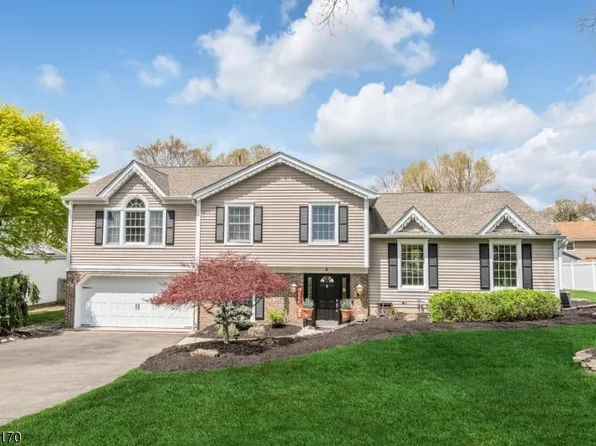 6 Conestoga Ct, Oakland Boro, NJ 07436