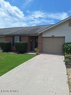1st image of 8016 Stablegate Way