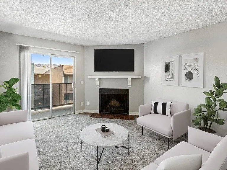 Tanque Verde Apartments — Photo 5
