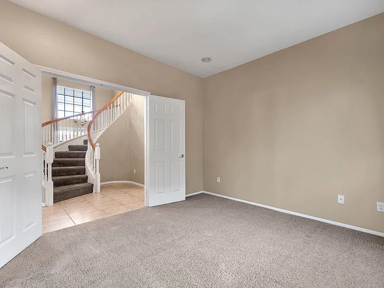 2016 Magpie Ct — Photo 9