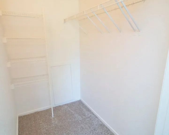 Willow Ridge Apartments — Photo 19