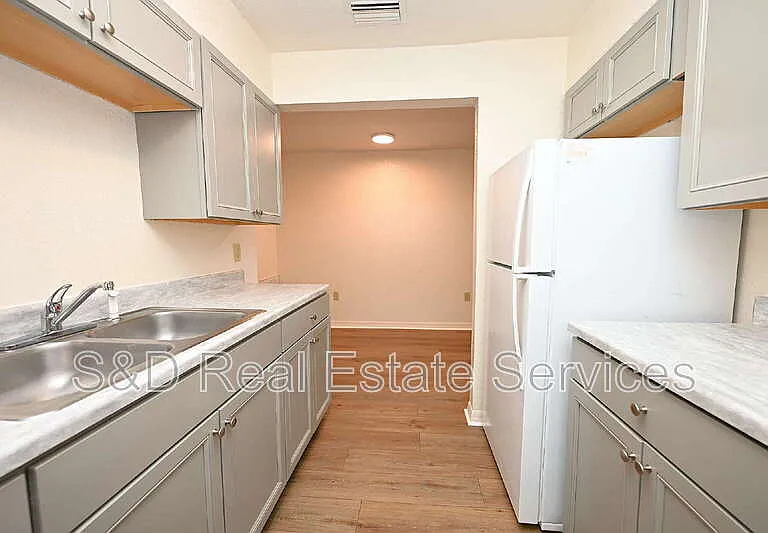 613 Robin Rd #3 — Photo 13