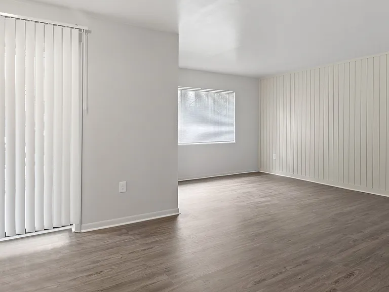 4653 Refugee Rd — Photo 27