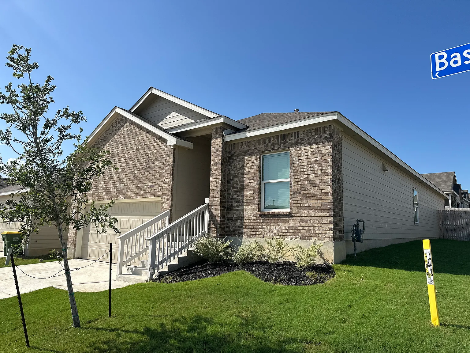 3 bed, 1675 sqft, $1,895 — Photo 2