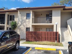 7941 Southgate Blvd, Pompano Beach, FL