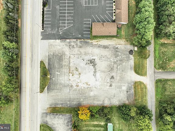 5th image of 6431 York Rd