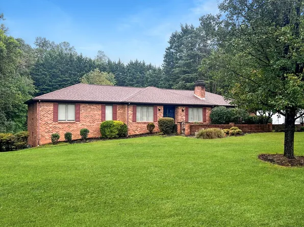 837 Corn Tassel Rd, Danville, VA 24540