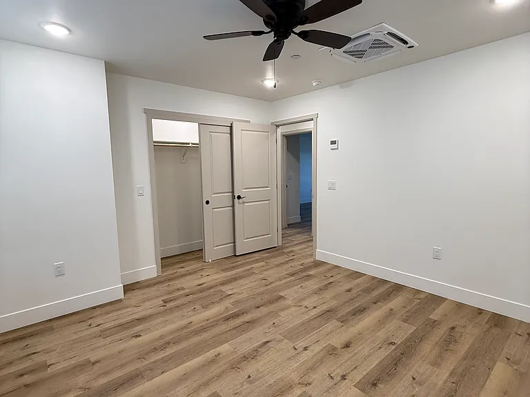 201 W Center St #13 — Photo 14