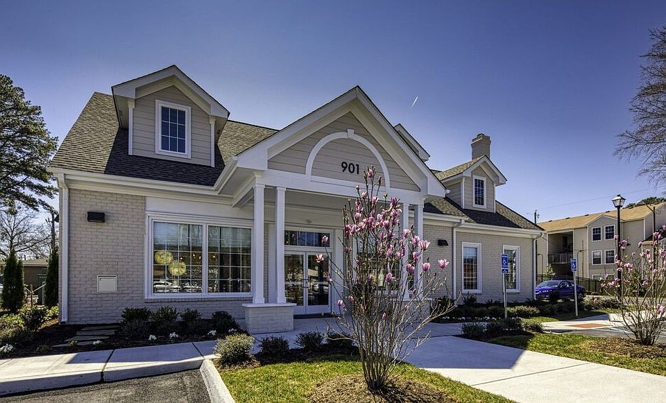 1st image of 968 Armfield Cir #101