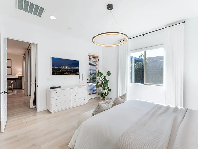 10149 Zeta Tucana St — Photo 17