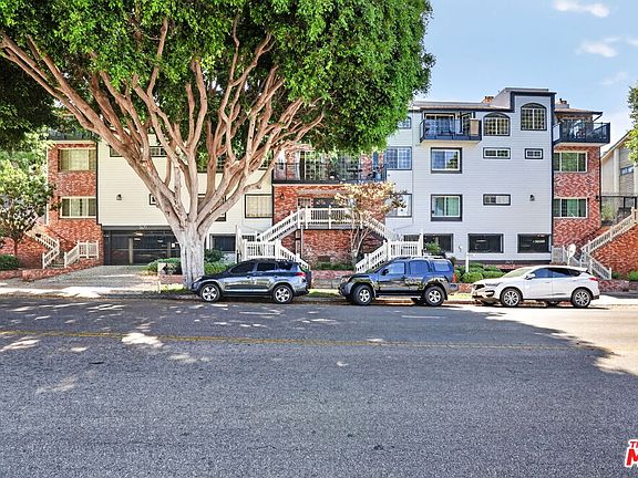 2nd image of 2677 Centinela Ave Unit 401