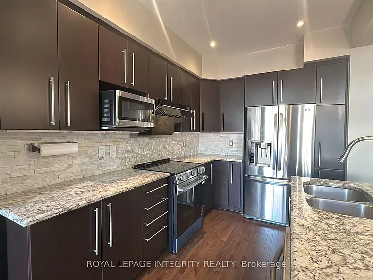 6067 N Bluff Dr — Photo 8