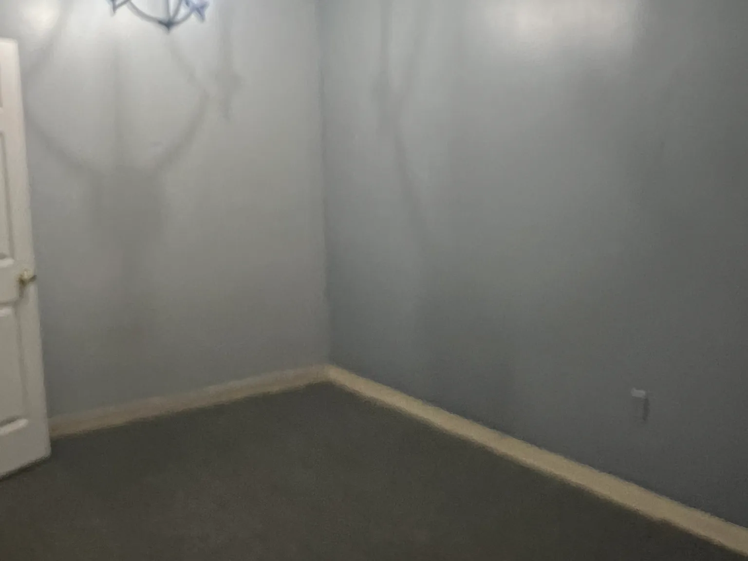3 bed, 1.5 bath, 800 sqft, $2,200 — Photo 3