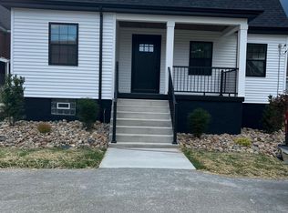 135 Wylie Ave, Strabane, PA 15363