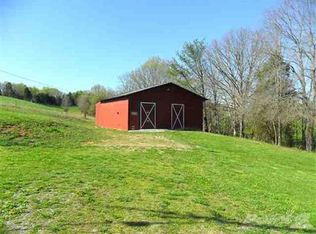 560 Lonesome Pine Rd, Bybee, TN 37713