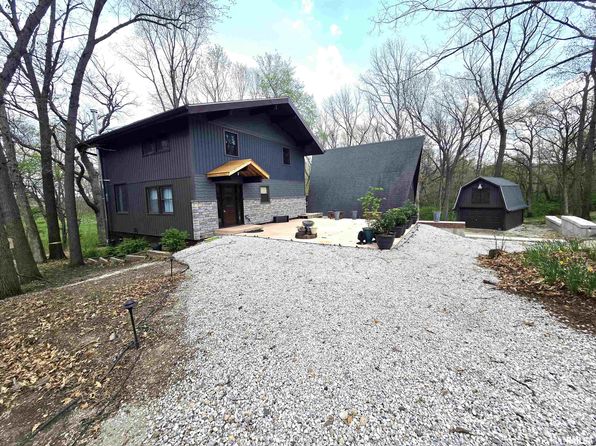 394 Circle Shore Dr, Washington, IL 61571