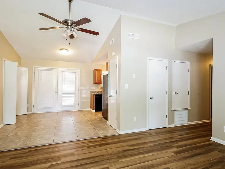 7236 Newell Acres Dr — Photo 5