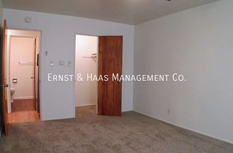 332 Magnolia Ave #G — Photo 15