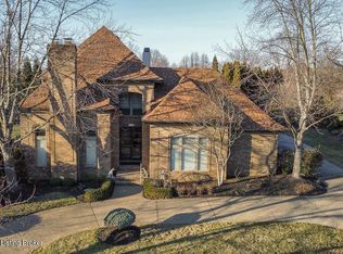 2715 Avenue Of The Woods, Louisville, KY 40241
