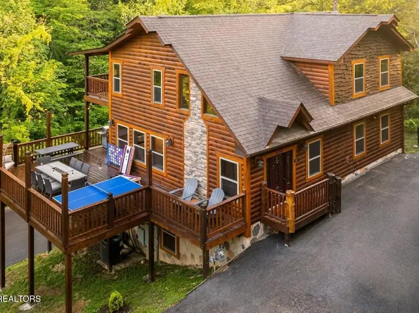 2359 Alpine Village Way, Pigeon Forge, TN 37863