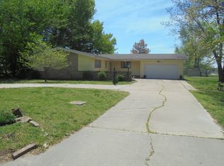 1220 Washington St, Fredonia, KS 66736