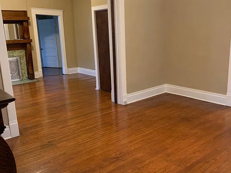 1037 Sharpe Ave — Photo 2