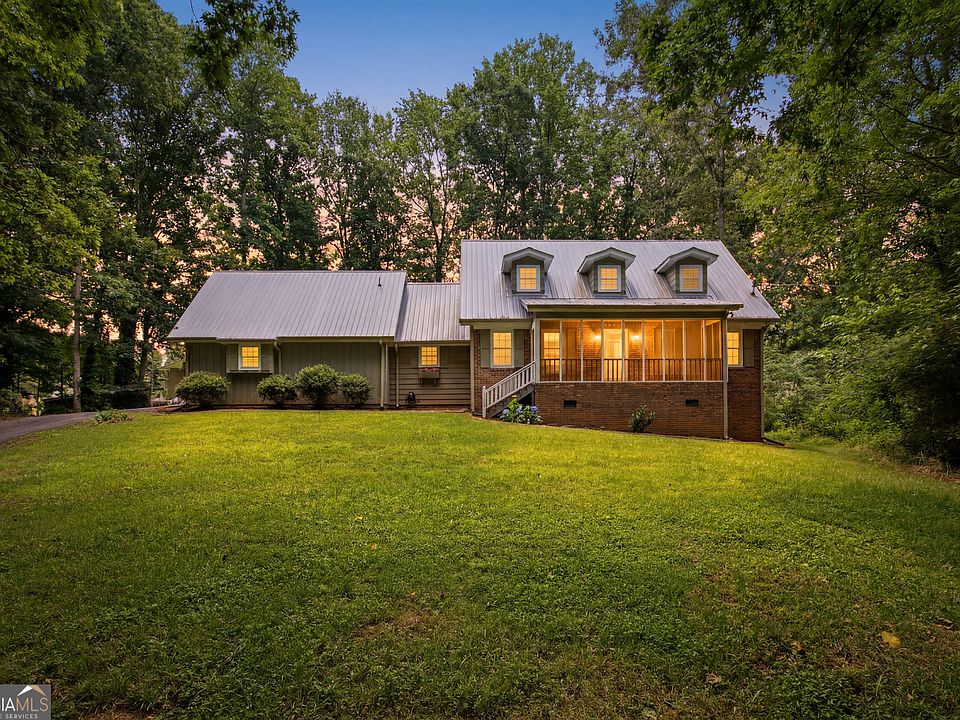 1st image of 147 Ridgeway Cir