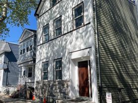 110-112 Gotthardt St, Newark, NJ