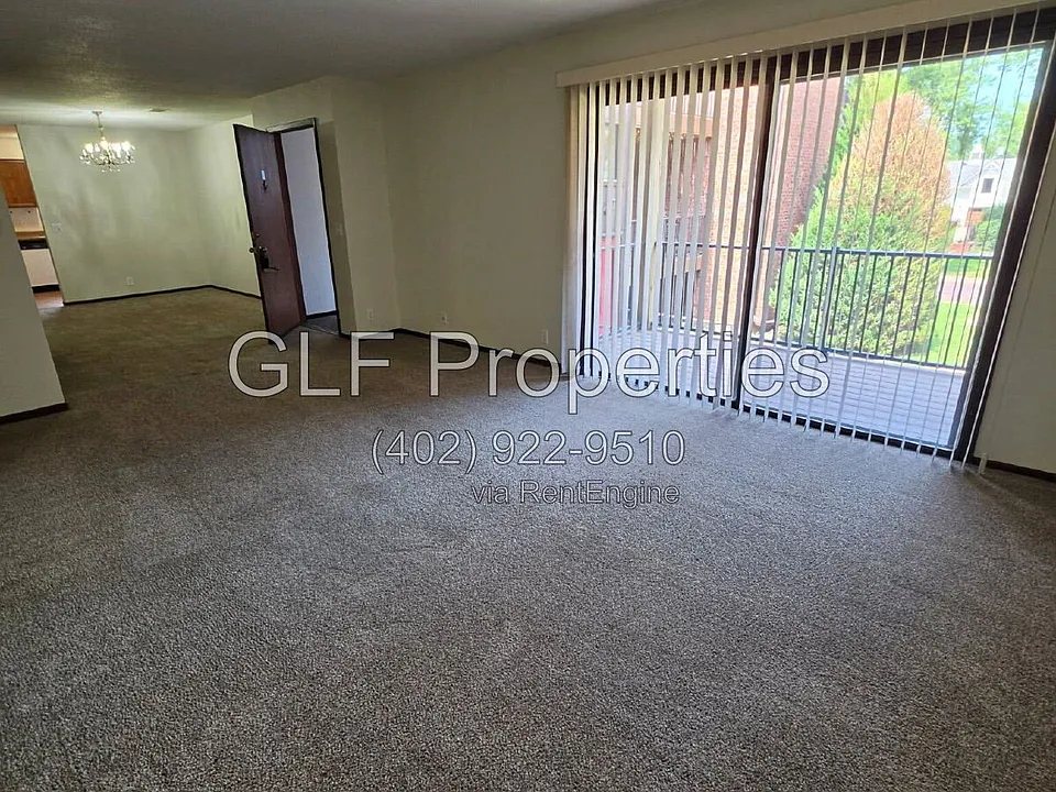 1413 2nd Ave #9