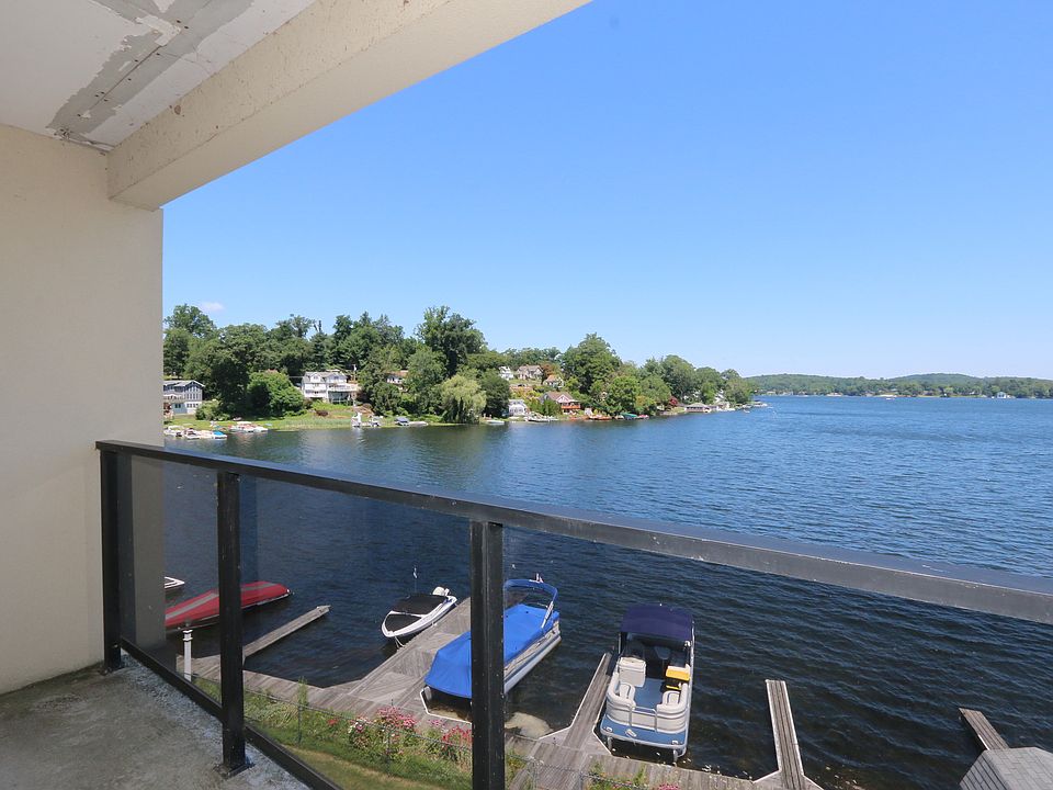 1st image of 4 Marina Dr APT L4